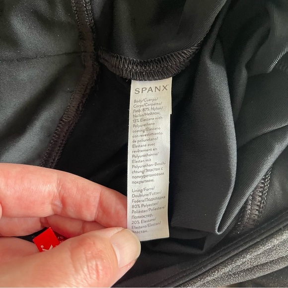 Spanx Black Faux Leather Leggings Size Small - Picture 8 of 9